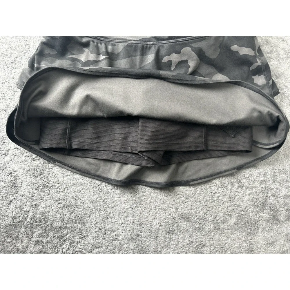 Athleta Girl Camo Lux Swing Skort Gray Black Camouflage XL 14 Activewear Skirt